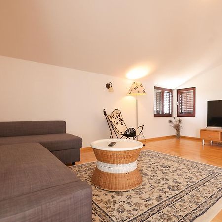 Apartments And A Room Ina Zadar Exterior photo